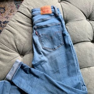 Levi high waisted jeans